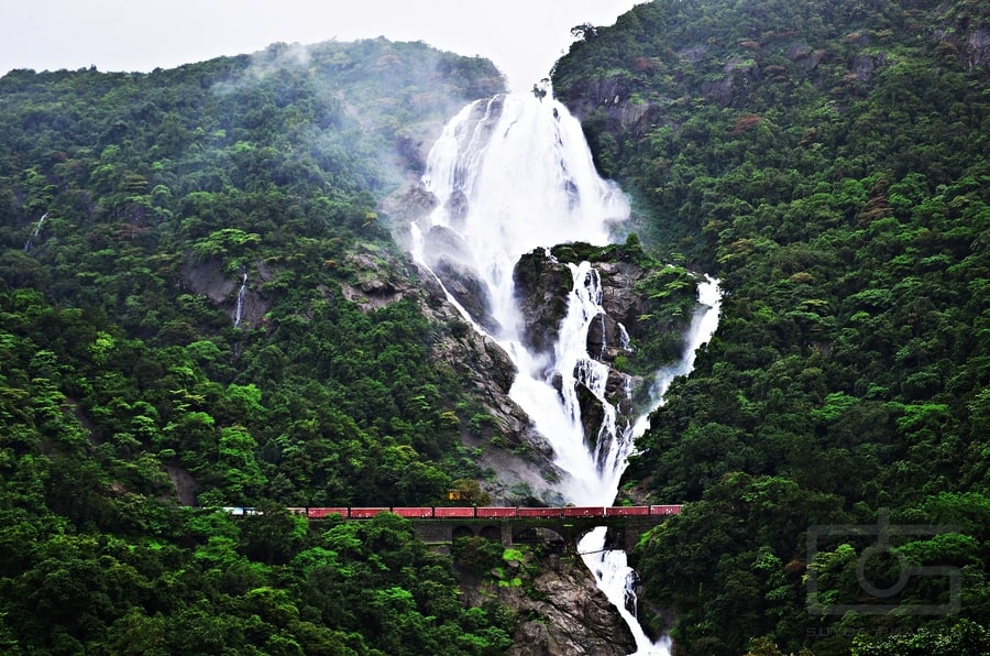 Dudhsagar Falls are. Located on the border between Goa and Karnataka