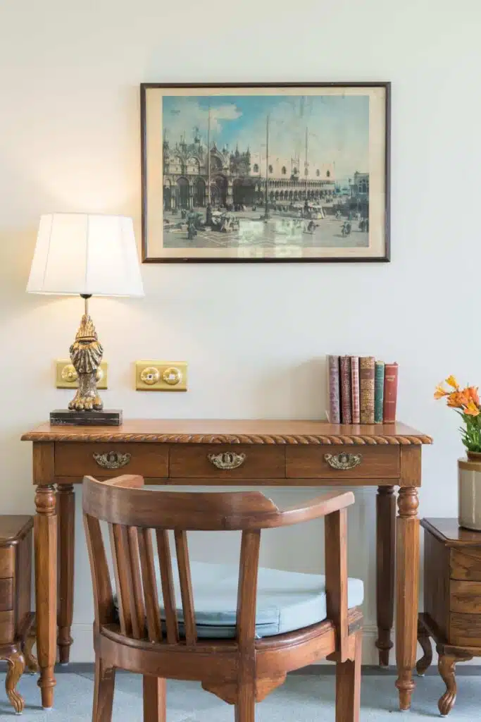 Gleneagle Cottage - Luxury Villas in Conoor with Private Pool - Study Table View
