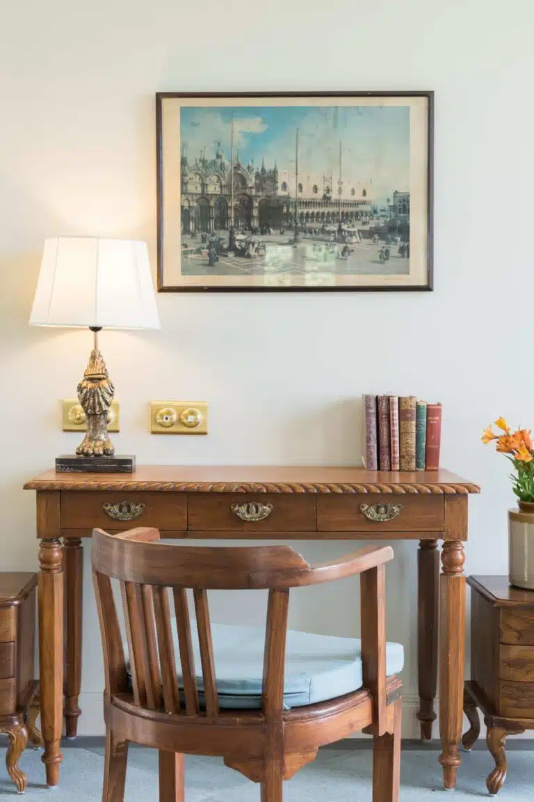 Gleneagle Cottage - Luxury Villas in Conoor with Private Pool - Study Table View