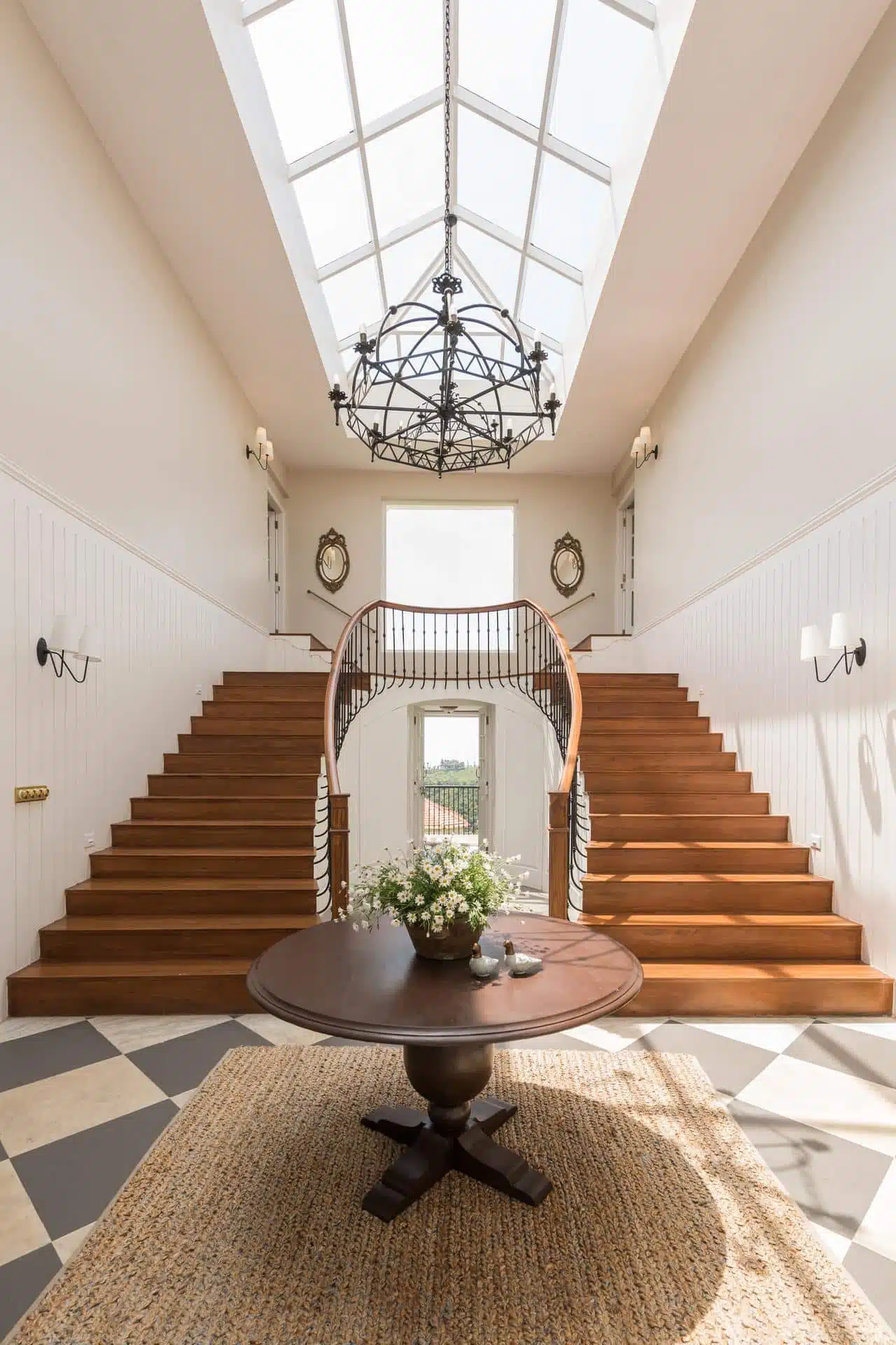Gleneagle Cottage - Luxury Villas in Conoor with Private Pool - Stunning Stair Case