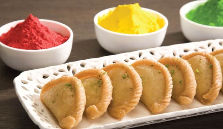 Celebrate Holi with Isprava