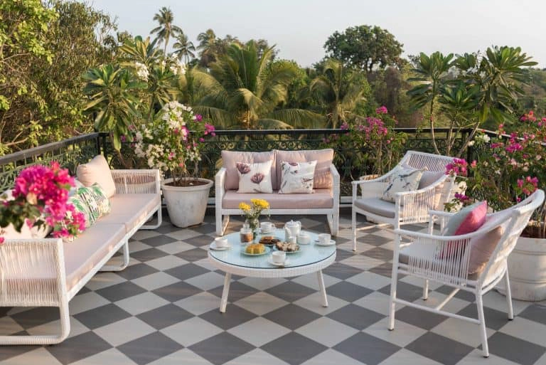 Beautiful and spacious seating by Isprava