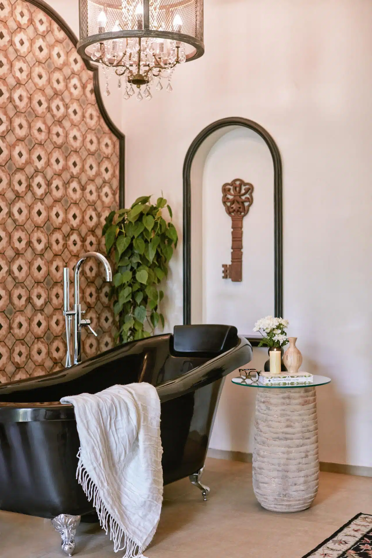 Estate de Frangipani - Buy Villas in North Goa - Beautiful Bath Tub