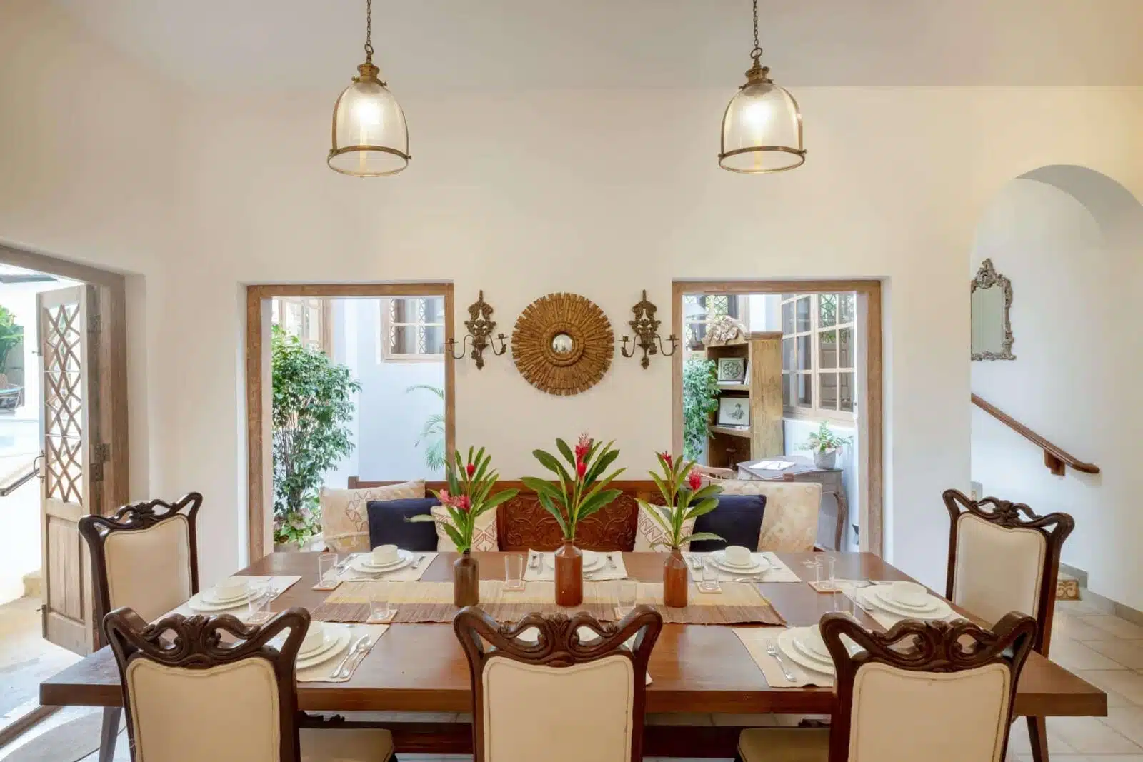 Fonteira Villa E - Villas for Sale in Goa - Cosy Dining Area
