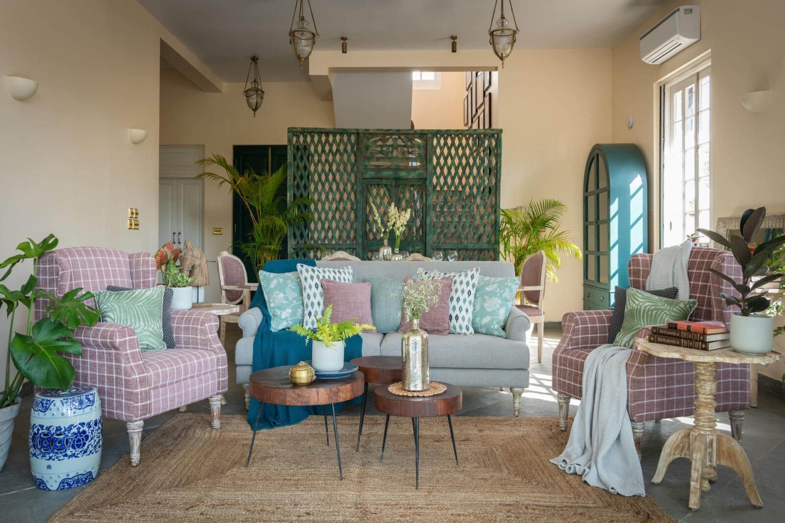 Colina Vaddo C - Luxury Villa in Goa - Cosy Living Room