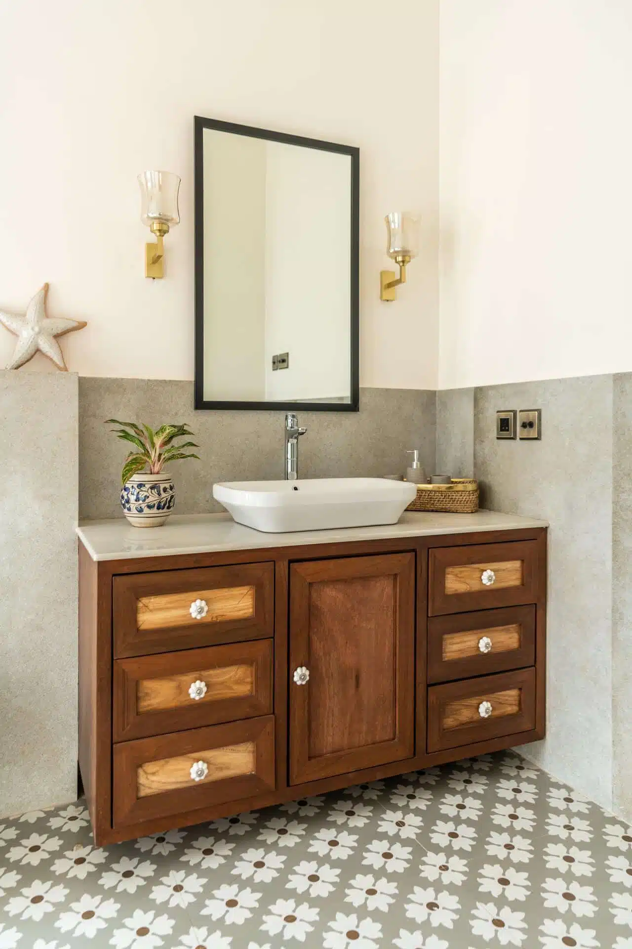 Colina Vaddo H - Luxury Villa in North Goa - Beautiful Wash Basin