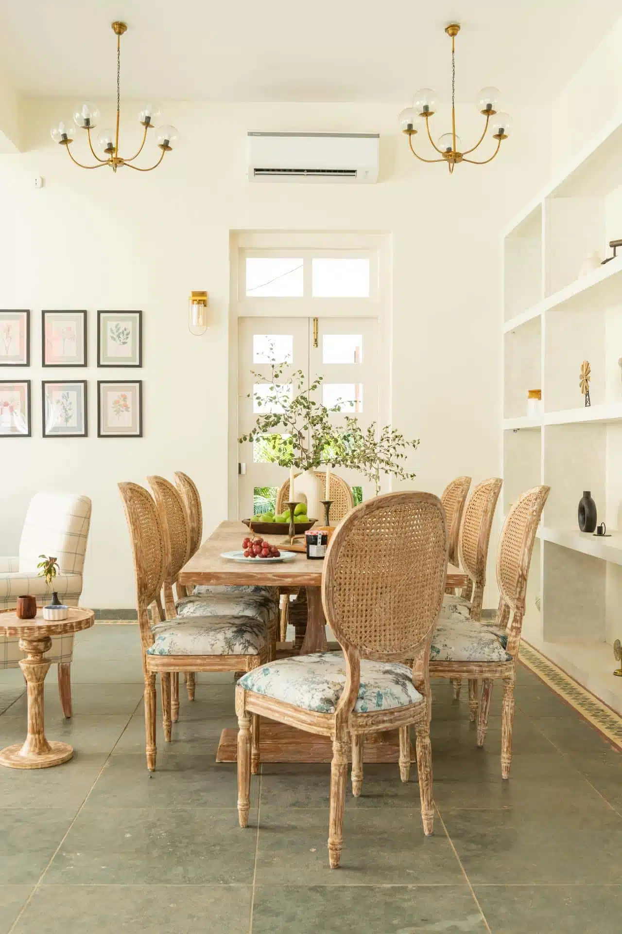 Colina Vaddo H - Buy Villa in North Goa - Dining Area