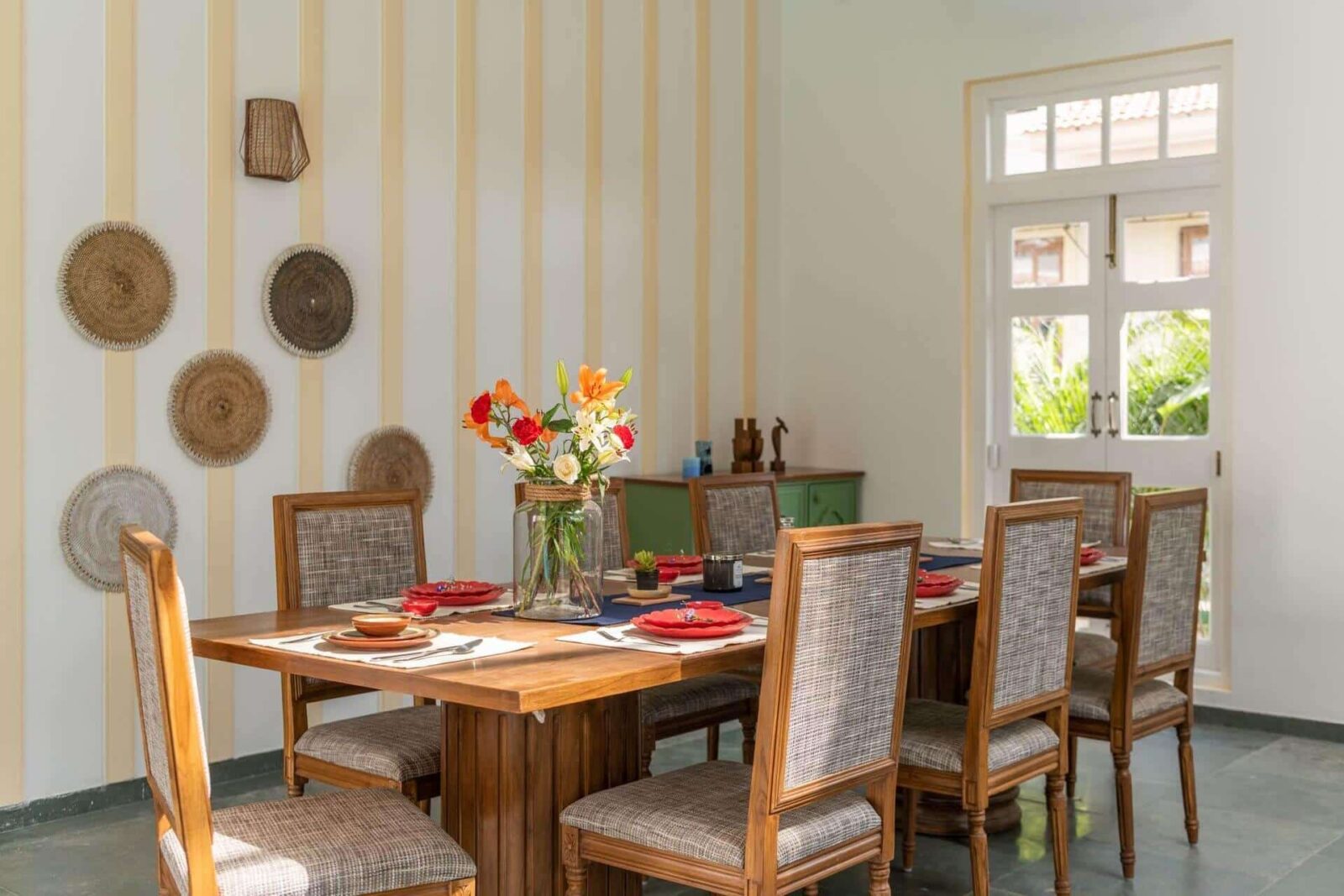 Collina Villa B - Luxury Villas in Goa with Private Pool - Beautiful Dining Area