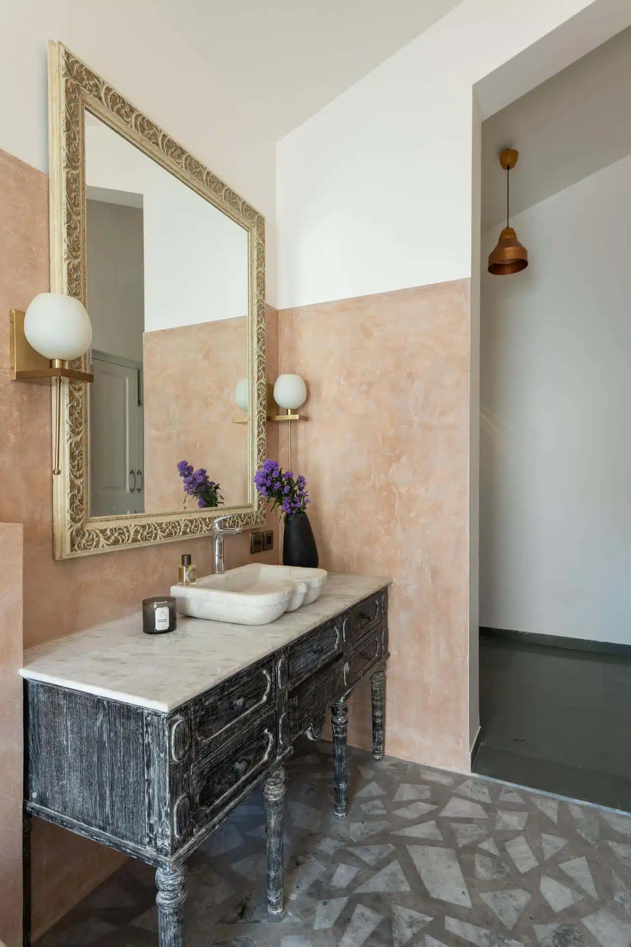 Collina Villa B - Luxury Villa in North Goa - Beautiful Wash Basin