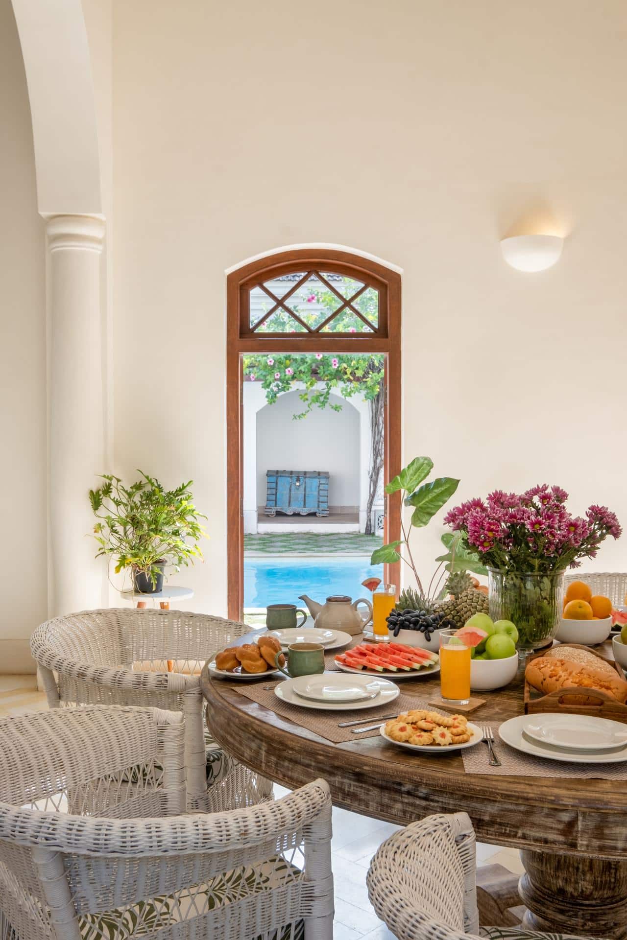 Villa Verde - Best Villas in North Goa - Stunning Dining Area