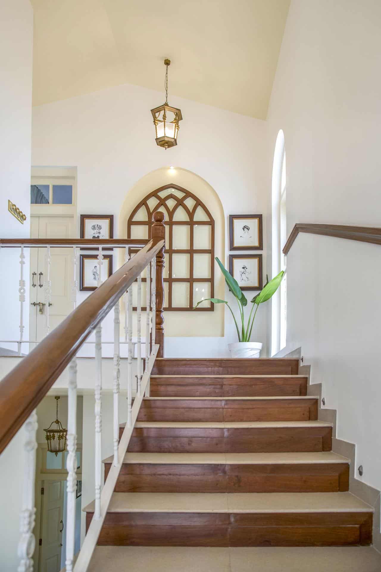 Monforte Villa H - Luxury Villas in Goa with Private Pool - Stunning Stair Case