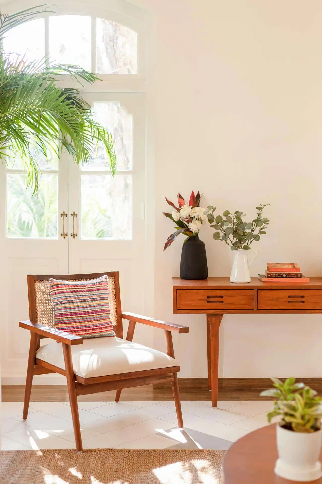 Silvio A - Bungalow for Sale in Goa Near Beach - Beautiful Seating Area