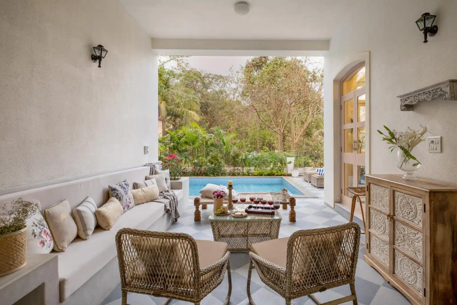 Silvio D - Bungalow for Sale in Goa Near Beach - Beautiful Sitting Area Near Pool