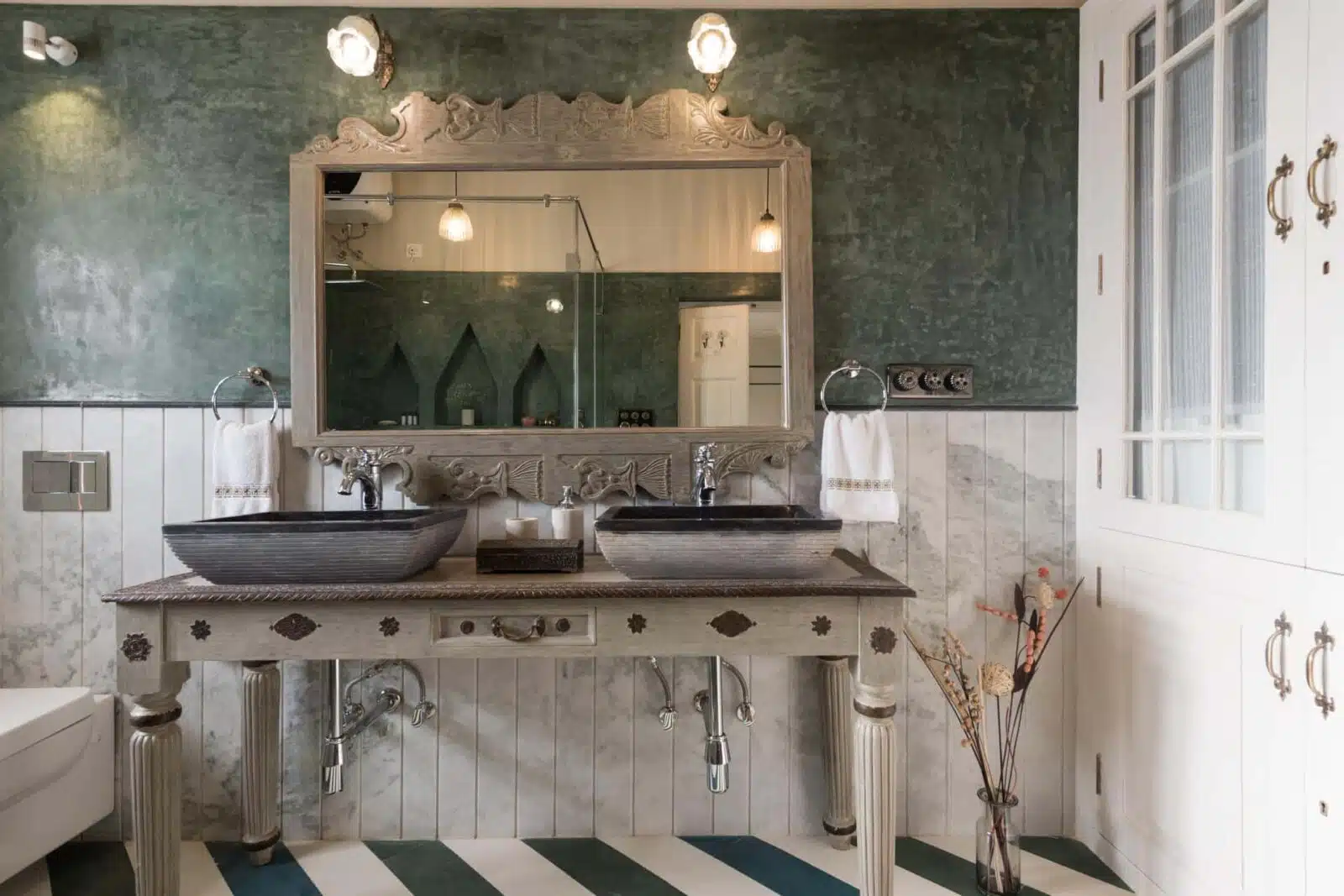 Villa Alenteho - Private Pool Villa for Sale - Beautiful Wash Basin