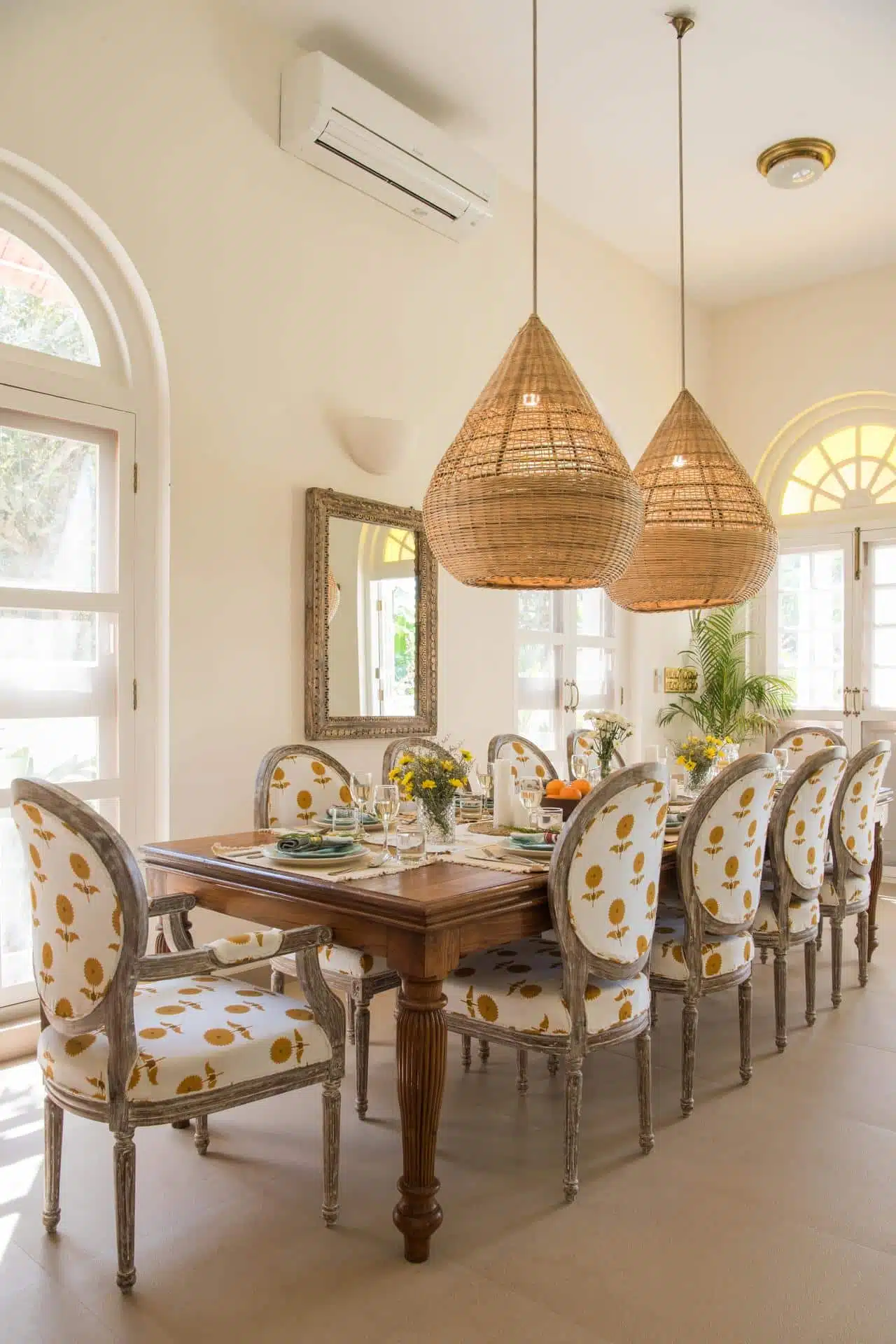 Villa Loto Bianco - Best Villas in North Goa - Stunning Dining Area
