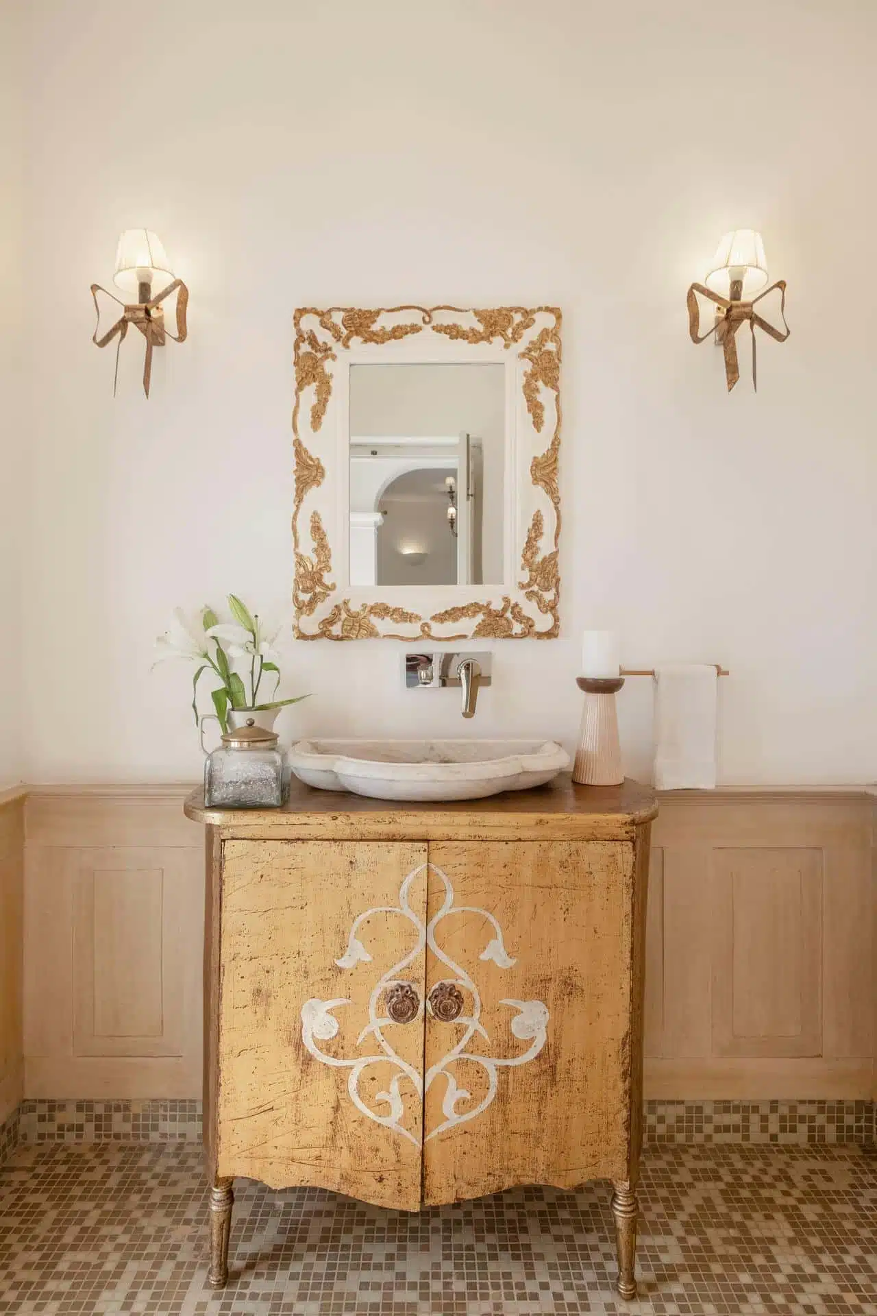 Villa Vivre - Buy Villas in North Goa - Cozy Mirror View