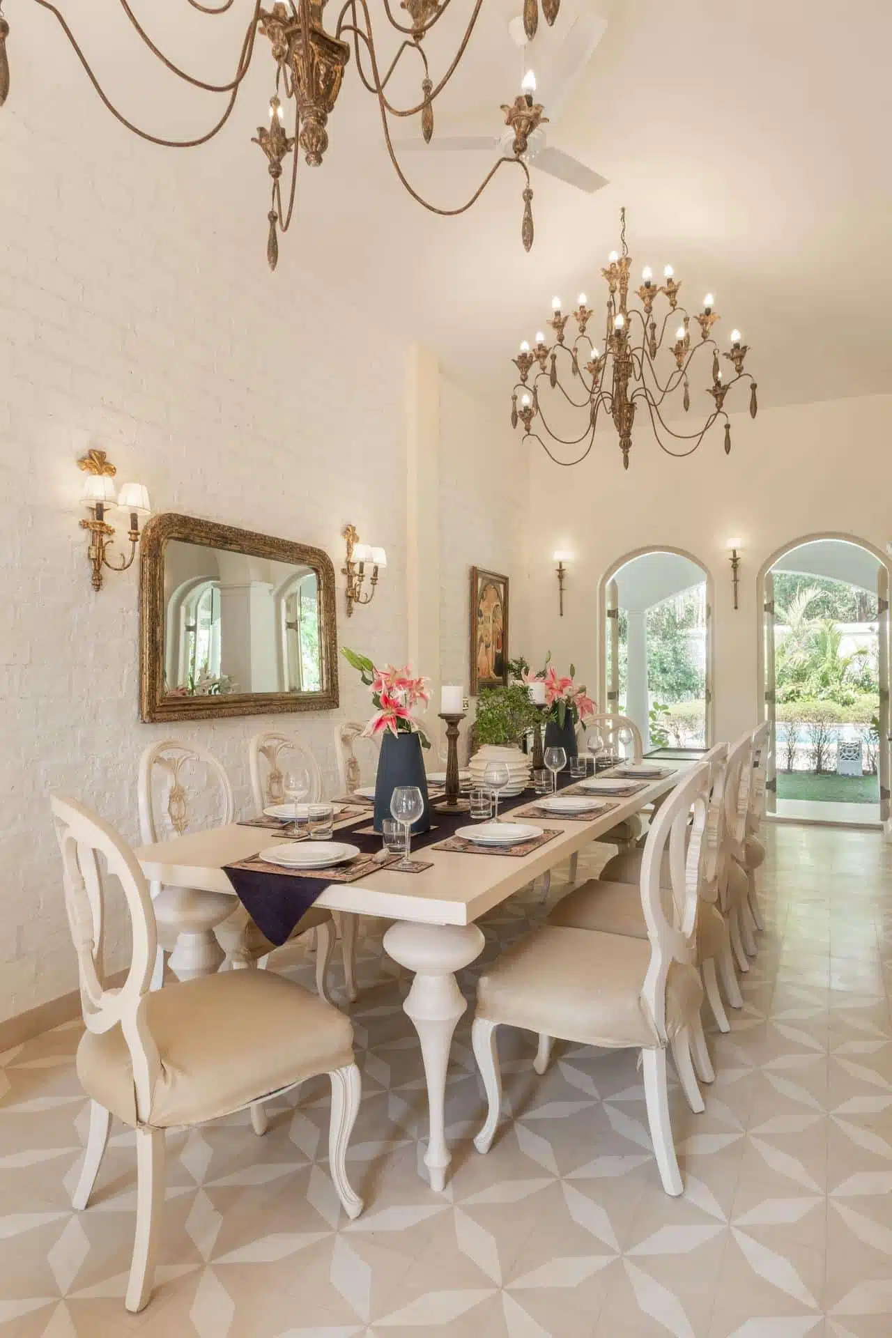 Villa Vivre - Best Villas in North Goa - Stunning Dining Area