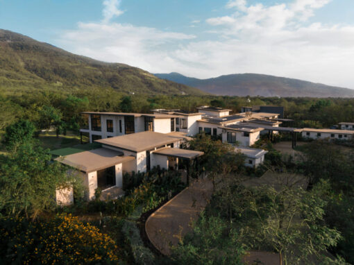 Luxury Villa In Alibaug - Banner Image