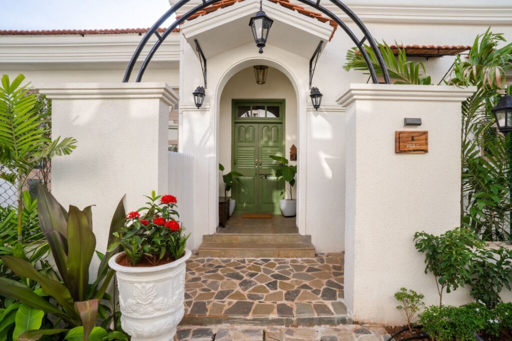 Coast or Hills? Choosing a Second Home in India | Isprava